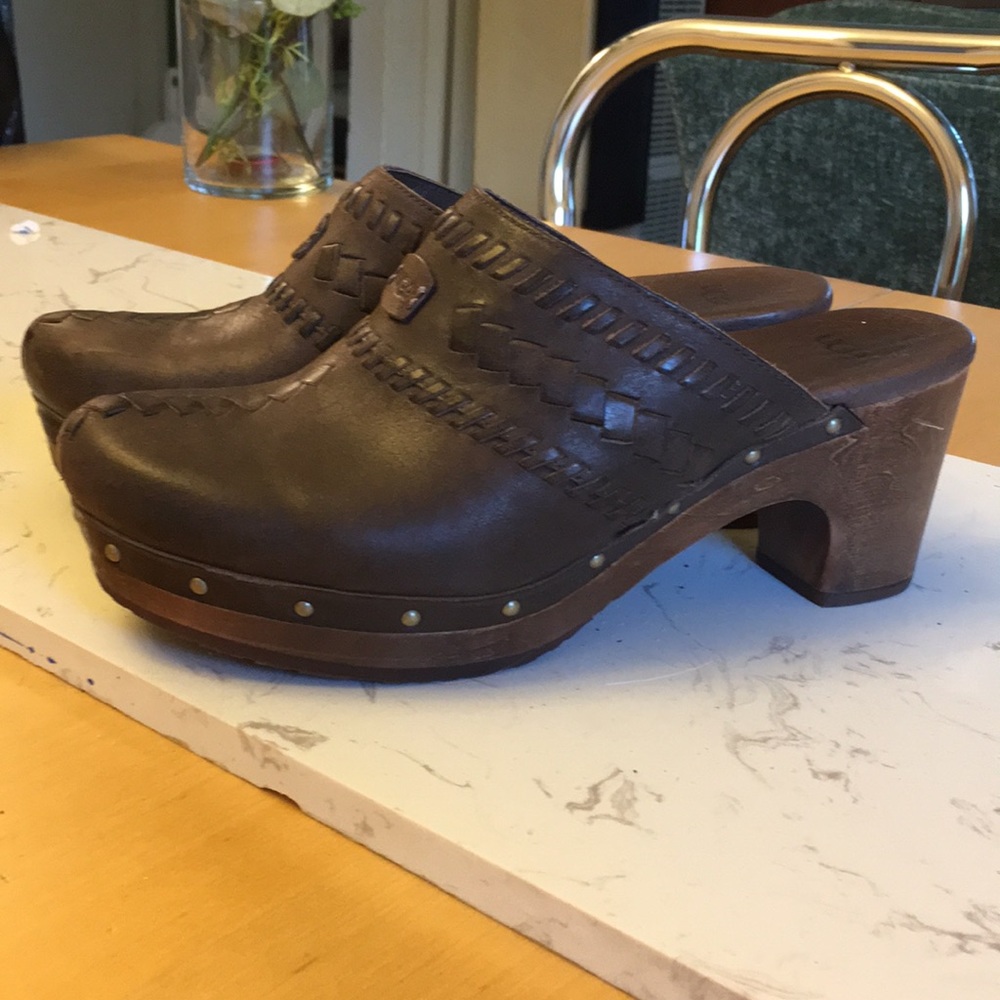 Ugg Leather Clog